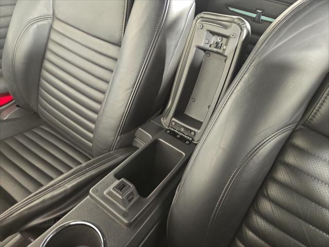 2002 Ford Thunderbird Base