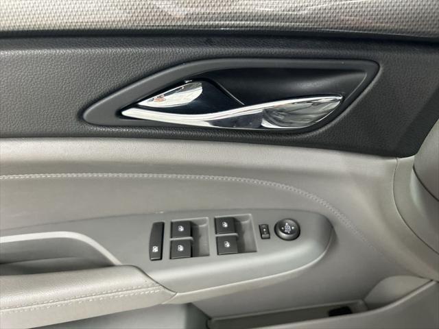 2011 Cadillac SRX Standard