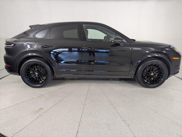 2025 Porsche Cayenne Unknown