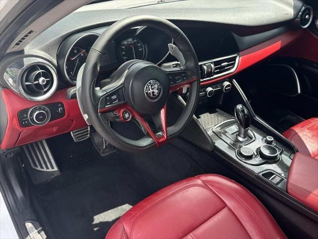 2019 Alfa Romeo Giulia Sport AWD 2019 Alfa Romeo Giulia Sport AWD