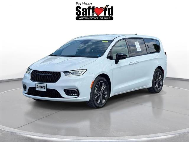 2026 Chrysler Pacifica Select 2026 Chrysler Pacifica Select