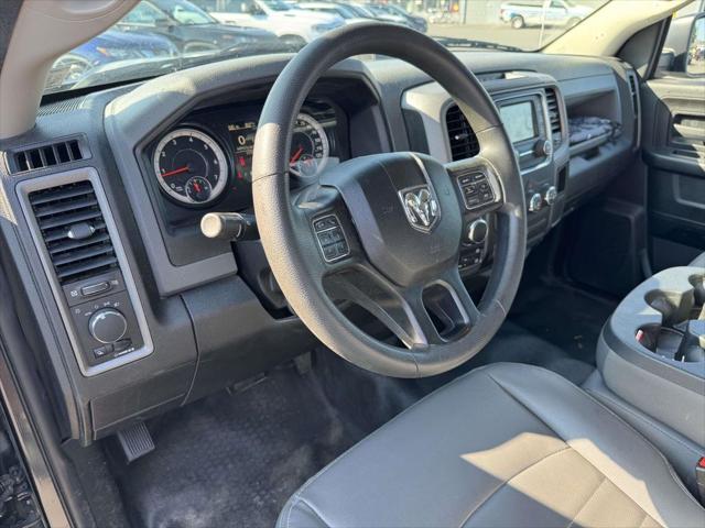 2019 RAM 1500 Classic Tradesman Quad Cab 4x4 64 Box 2019 RAM 1500 Classic Tradesman Quad Cab 4x4 64 Box