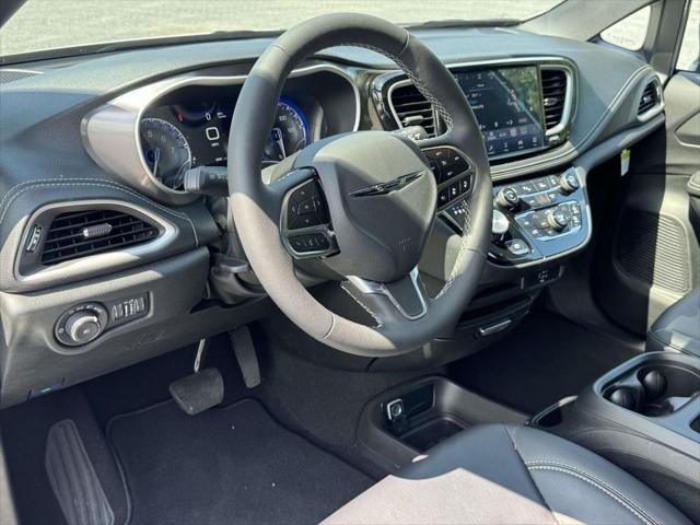 2026 Chrysler Pacifica Select 2026 Chrysler Pacifica Select