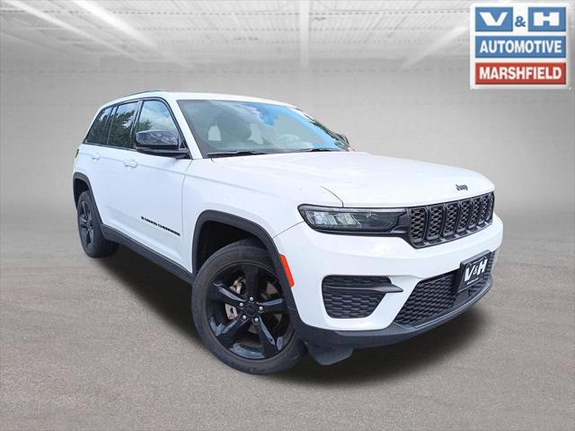 2023 Jeep Grand Cherokee Altitude 4x4 for sale in Marshfield, WI