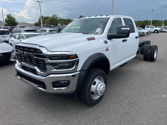 2026 RAM 5500 Chassis RAM 5500 TRADESMAN CHASSIS CREW CAB 4X4 84 CA