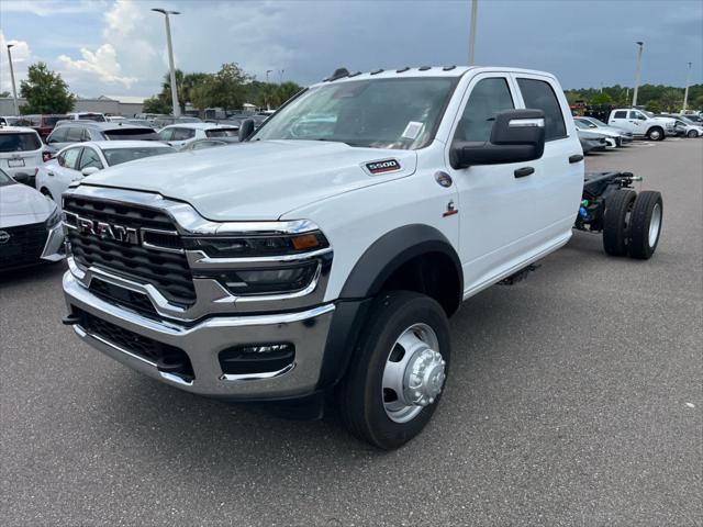 2026 RAM 5500 Chassis RAM 5500 TRADESMAN CHASSIS CREW CAB 4X4 84 CA