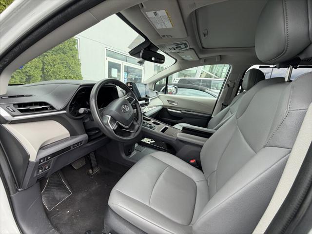 2024 Toyota Sienna XLE