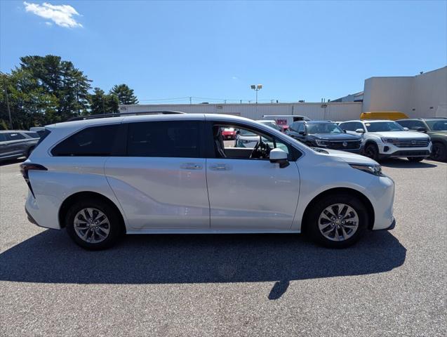 2024 Toyota Sienna XLE