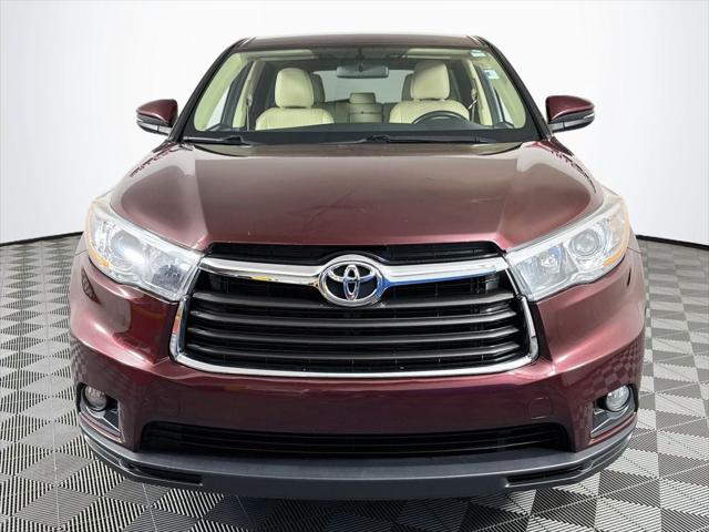 2015 Toyota Highlander LE Plus V6 2015 Toyota Highlander LE Plus V6