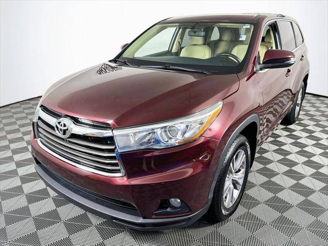 2015 Toyota Highlander LE Plus V6 2015 Toyota Highlander LE Plus V6
