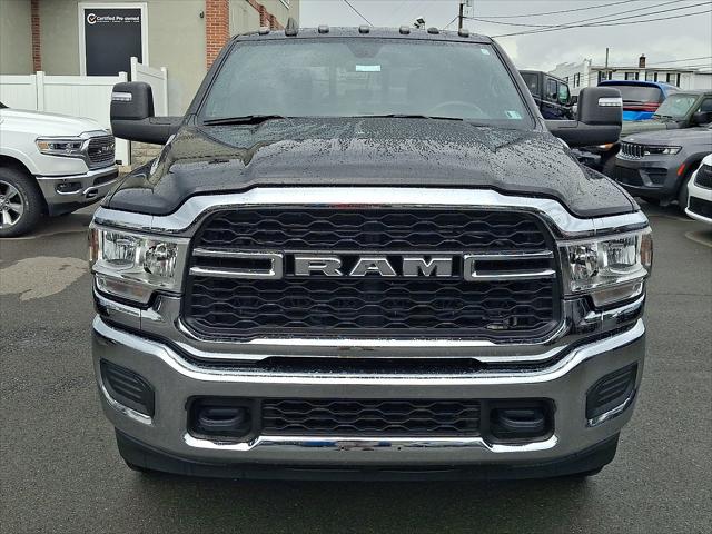 2024 RAM 2500 Tradesman Crew Cab 4x4 8 Box 2024 RAM 2500 Tradesman Crew Cab 4x4 8 Box