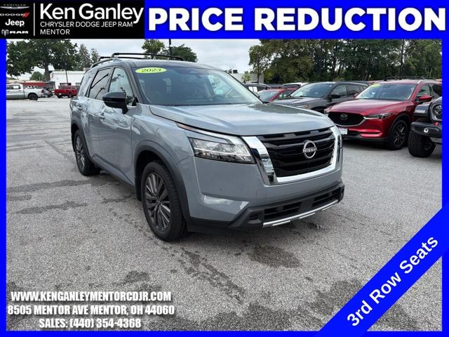 2023 Nissan Pathfinder SL 4WD for sale in Mentor, OH