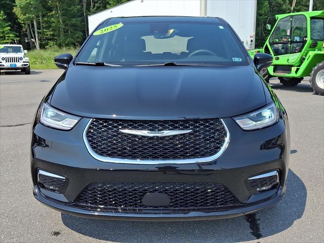 2025 Chrysler Pacifica Select 2025 Chrysler Pacifica Select