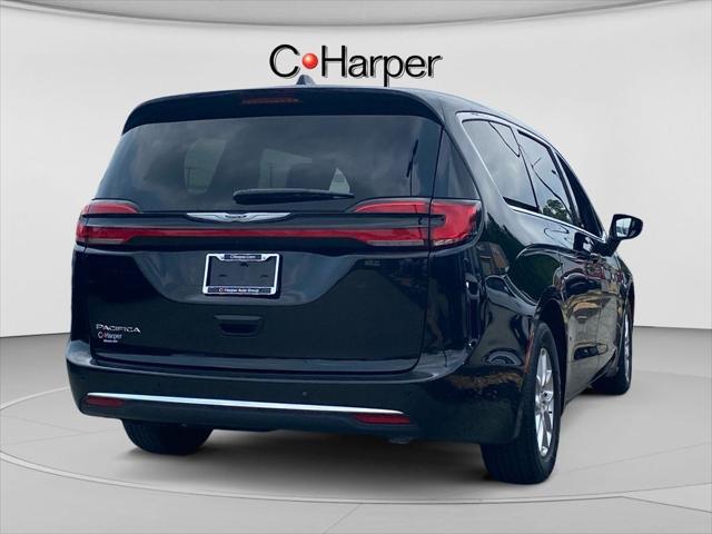 2025 Chrysler Pacifica Select 2025 Chrysler Pacifica Select