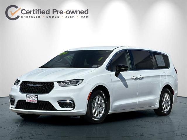 2024 Chrysler Pacifica Touring L