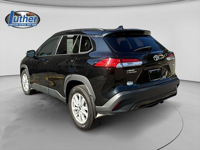 2022 Toyota Corolla Cross LE 2022 Toyota Corolla Cross LE