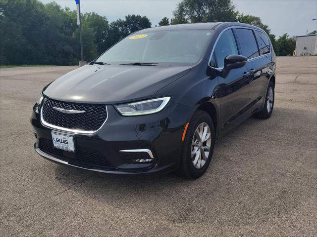 2023 Chrysler Pacifica Touring L AWD for sale in Atchison, KS