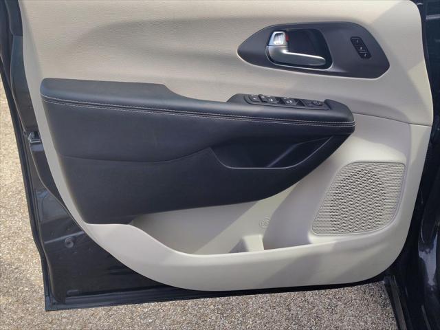 2023 Chrysler Pacifica Touring L AWD