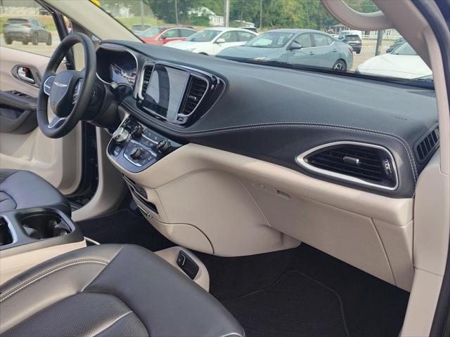 2023 Chrysler Pacifica Touring L AWD