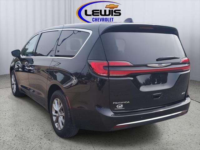 2023 Chrysler Pacifica Touring L AWD