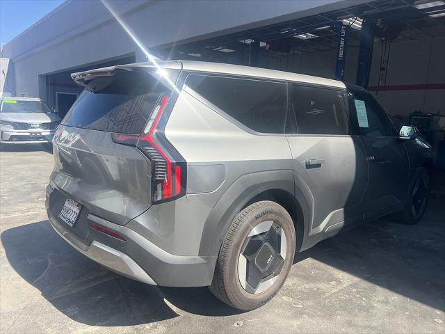 2024 Kia EV9 Light Long Range