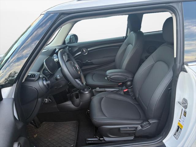 2023 MINI Hardtop Cooper