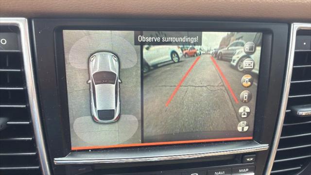 2016 Porsche Panamera 4