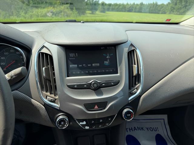 2017 Chevrolet Cruze LT Auto