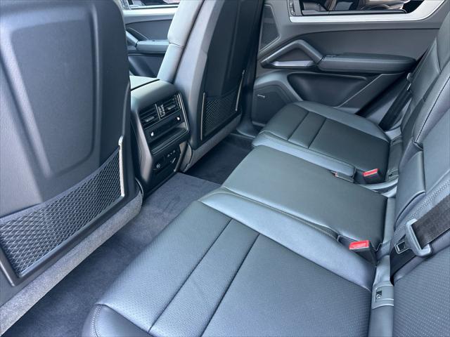 2026 Porsche Cayenne Unknown
