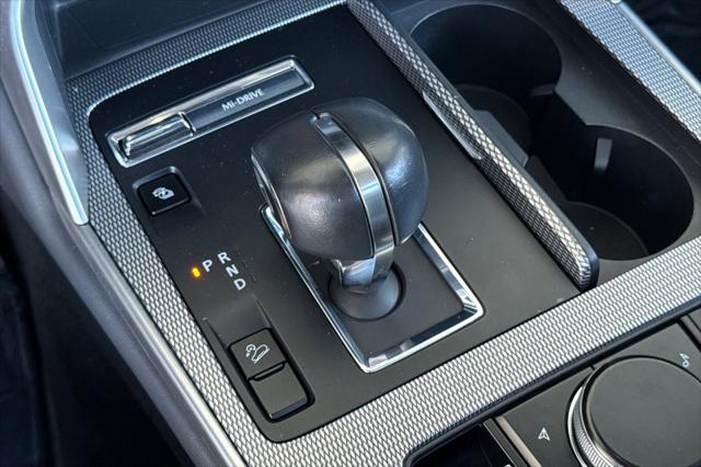 2024 Mazda X-90 Premium