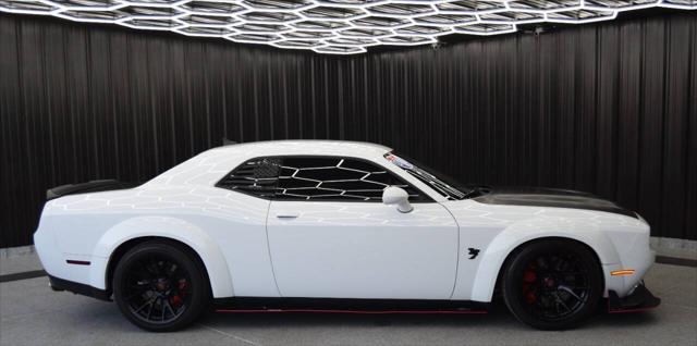 2018 Dodge Challenger 392 Hemi Scat Pack Shaker