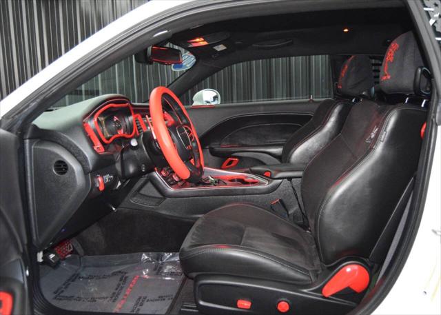 2018 Dodge Challenger 392 Hemi Scat Pack Shaker