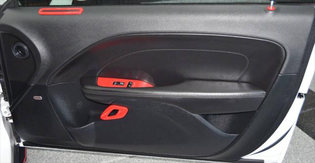 2018 Dodge Challenger 392 Hemi Scat Pack Shaker
