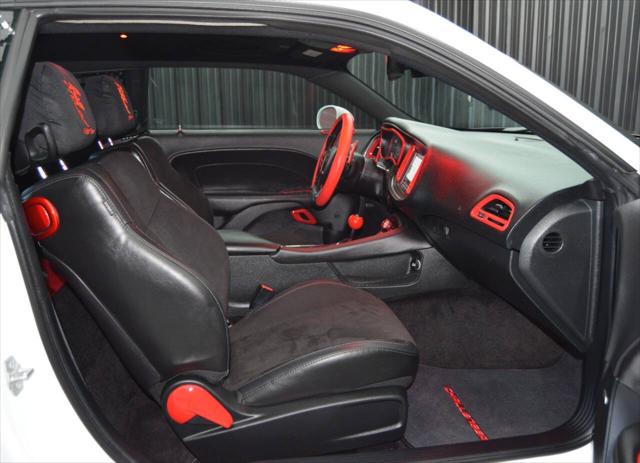 2018 Dodge Challenger 392 Hemi Scat Pack Shaker