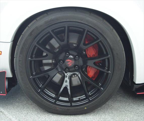 2018 Dodge Challenger 392 Hemi Scat Pack Shaker