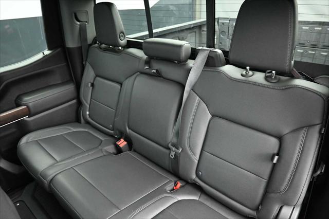 2021 GMC Sierra 1500 4WD Crew Cab Short Box SLT