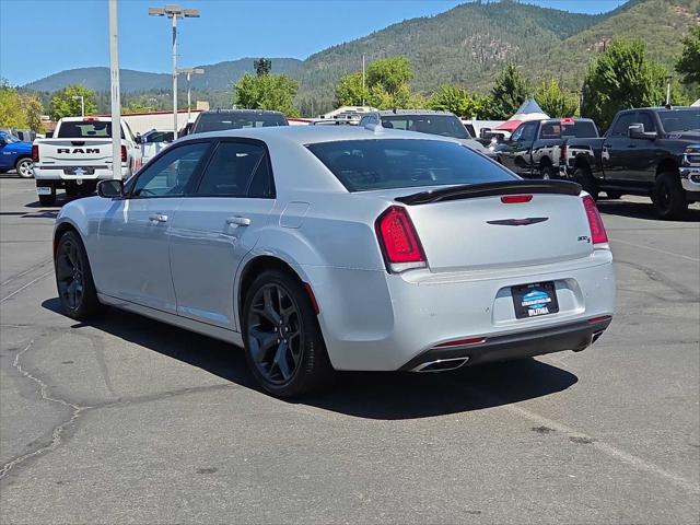 2021 Chrysler 300 300S