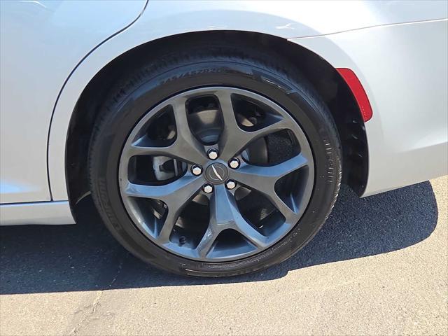 2021 Chrysler 300 300S