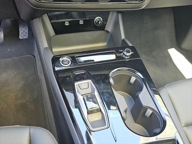 2024 Audi e-tron Premium quattro
