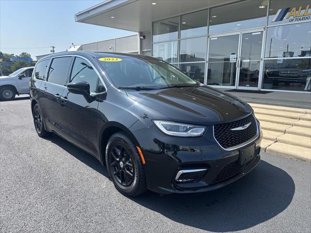 Used 2023 Chrysler Pacifica Touring L For Sale in Toledo, OH