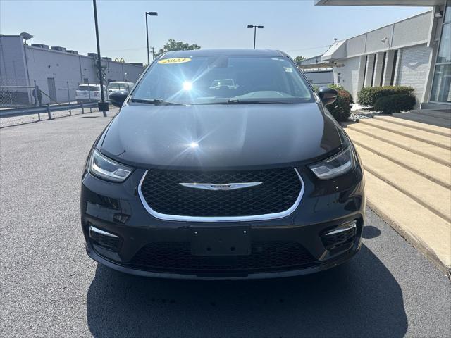 Used 2023 Chrysler Pacifica Touring L For Sale in Toledo, OH