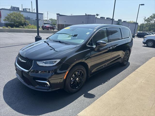 Used 2023 Chrysler Pacifica Touring L For Sale in Toledo, OH