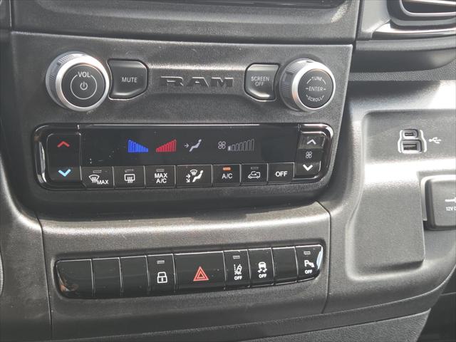 2025 Ram ProMaster Cargo Van Tradesman Low Roof 136" WB w/Pass Seat