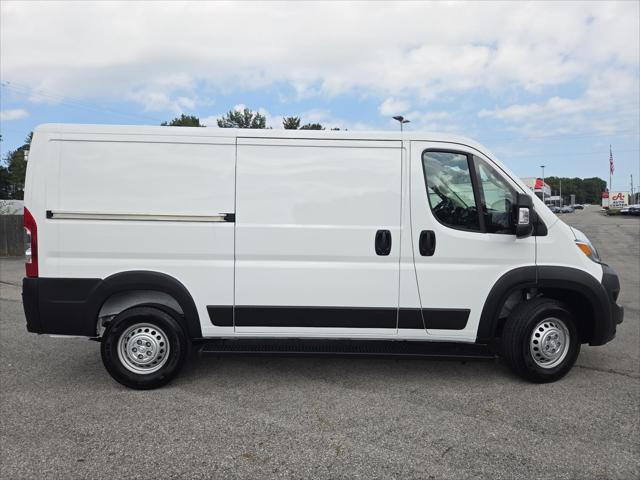 2025 Ram ProMaster Cargo Van Tradesman Low Roof 136" WB w/Pass Seat