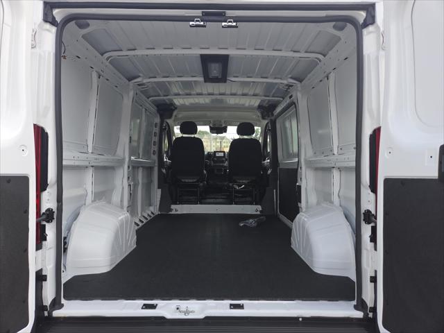 2025 Ram ProMaster Cargo Van Tradesman Low Roof 136" WB w/Pass Seat