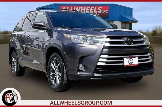 2017 Toyota Highlander XLE for sale in Everett, WA