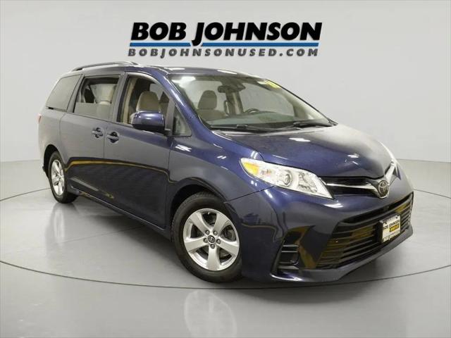 2018 Toyota Sienna LE 8 Passenger for sale in Rochester, NY