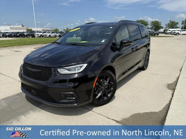 2025 Chrysler Pacifica Limited for sale in Lincoln, NE