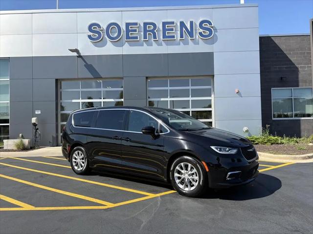 2026 Chrysler Pacifica Limited for sale in Brookfield, WI