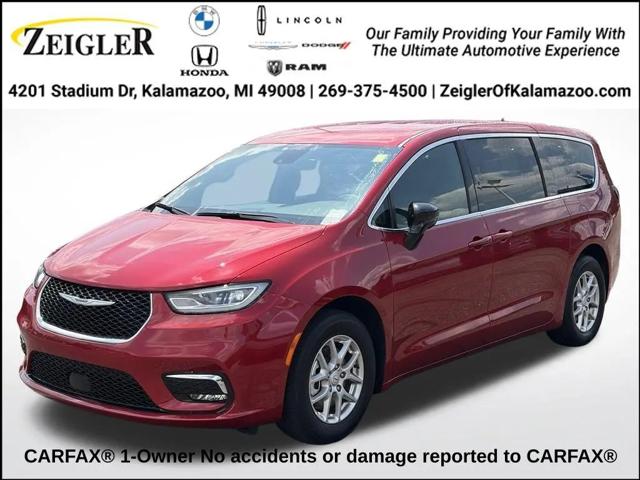 2025 Chrysler Pacifica Select for sale in Kalamazoo, MI